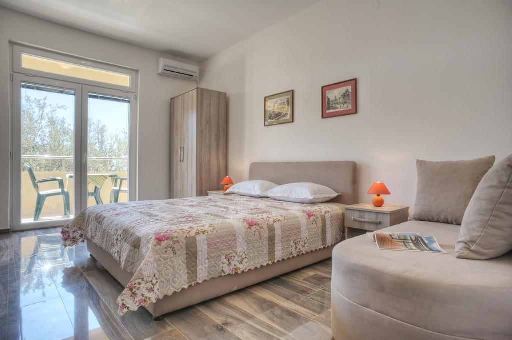 Apartmani Agape Petrovac Zewnętrze zdjęcie